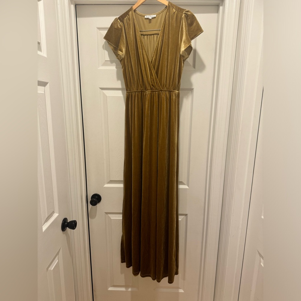 See and be Seen velvet dress sz small